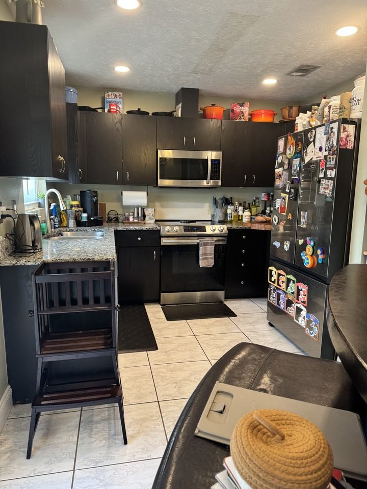 4478 Longford Drive - Photo 5 of 17