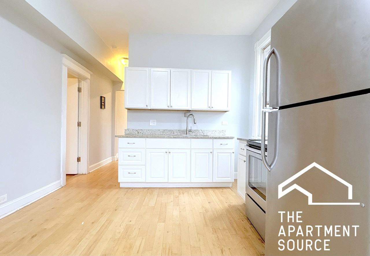 208 N Kolin Ave #3 - Photo 2 of 18