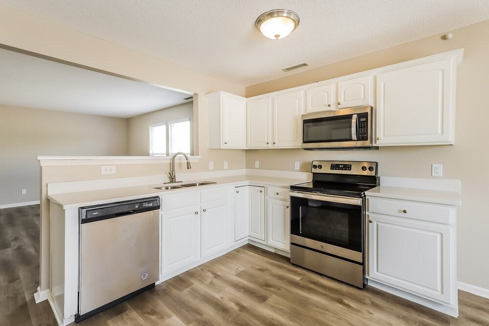 1904 Breakwater Dr - Photo 7 of 17