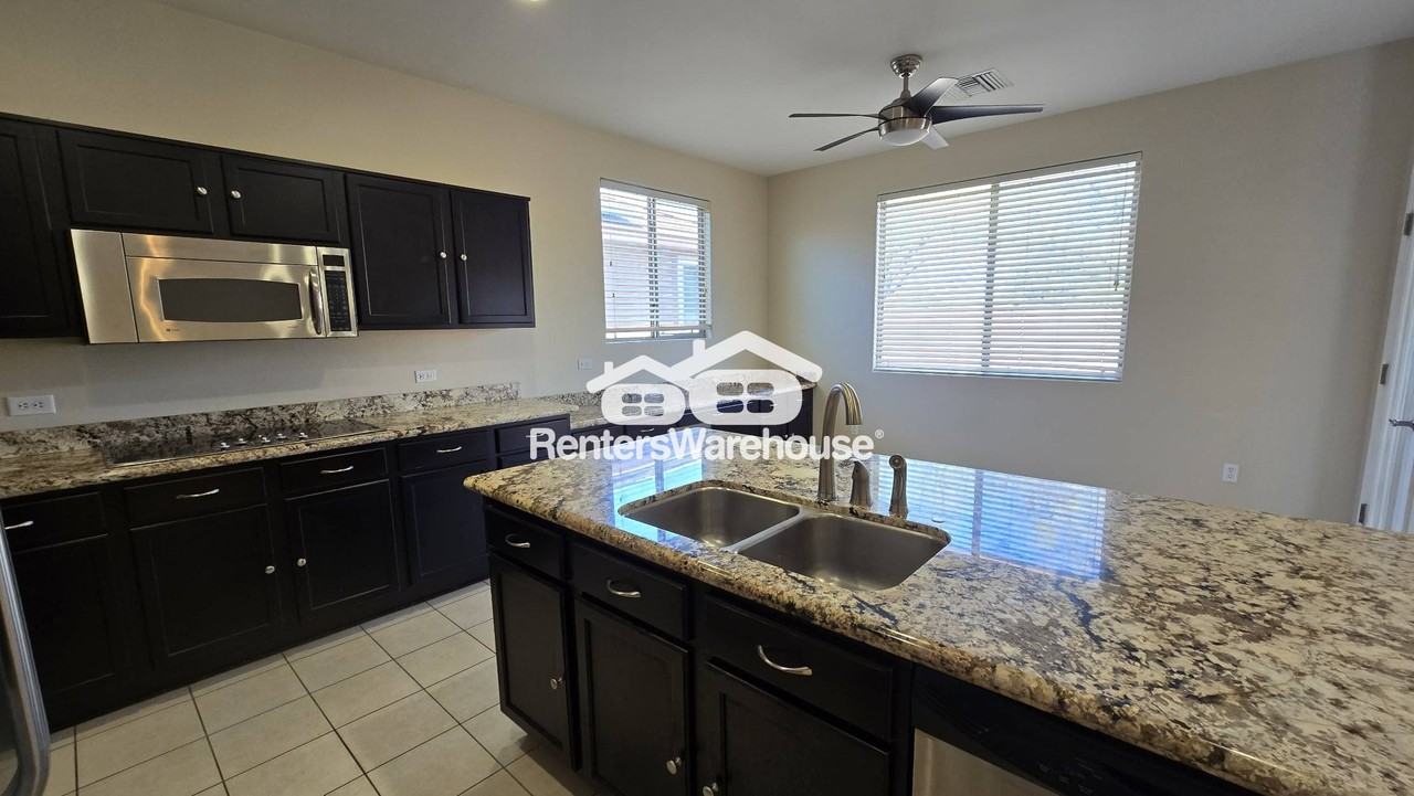 8330 N Mountain Stone Pine Way - Photo 4 of 36