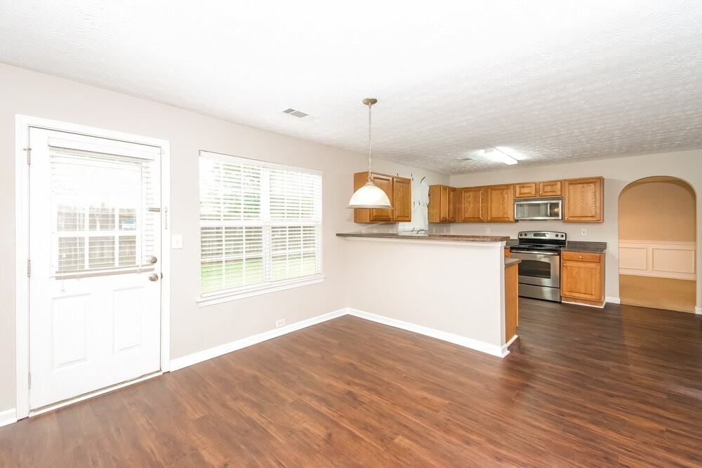 3778 Renfroe Ave - Photo 7 of 17