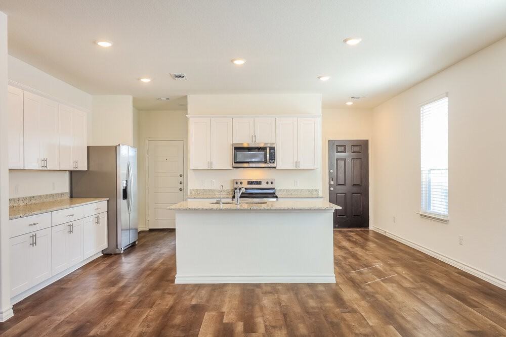 10419 Monte Carmel Pl - Photo 7 of 16