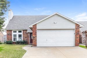 featured image of 702 Ponderosa Dr