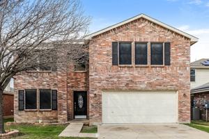 featured image of 3904 Foxhound Ln