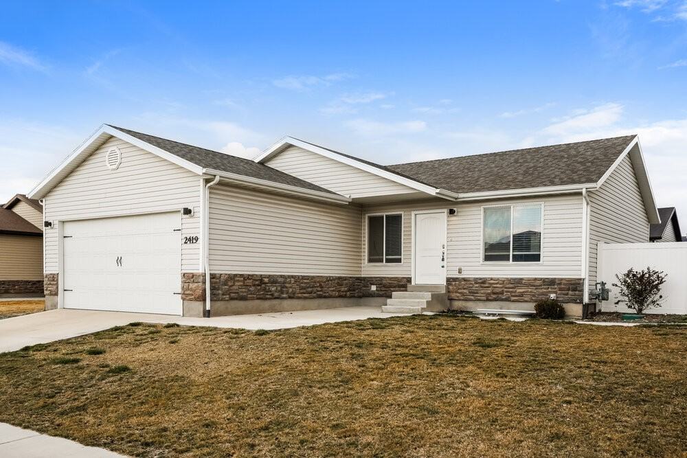 2419 E Prairie Ln - Photo 4 of 17