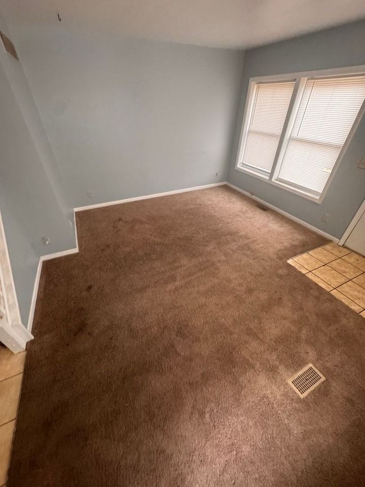 23167 3rd St - Photo 4 of 11