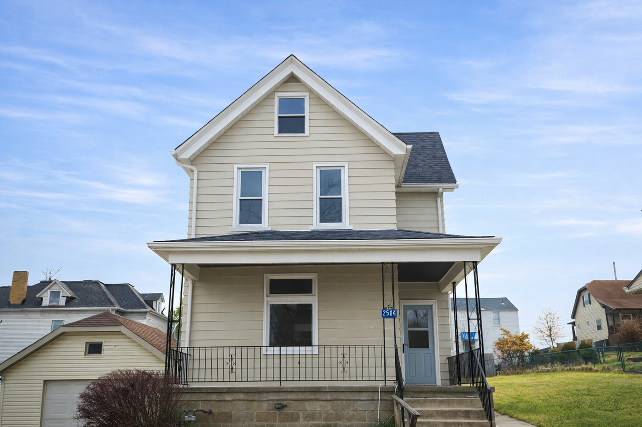 2504 Olympia St - Photo 2 of 33