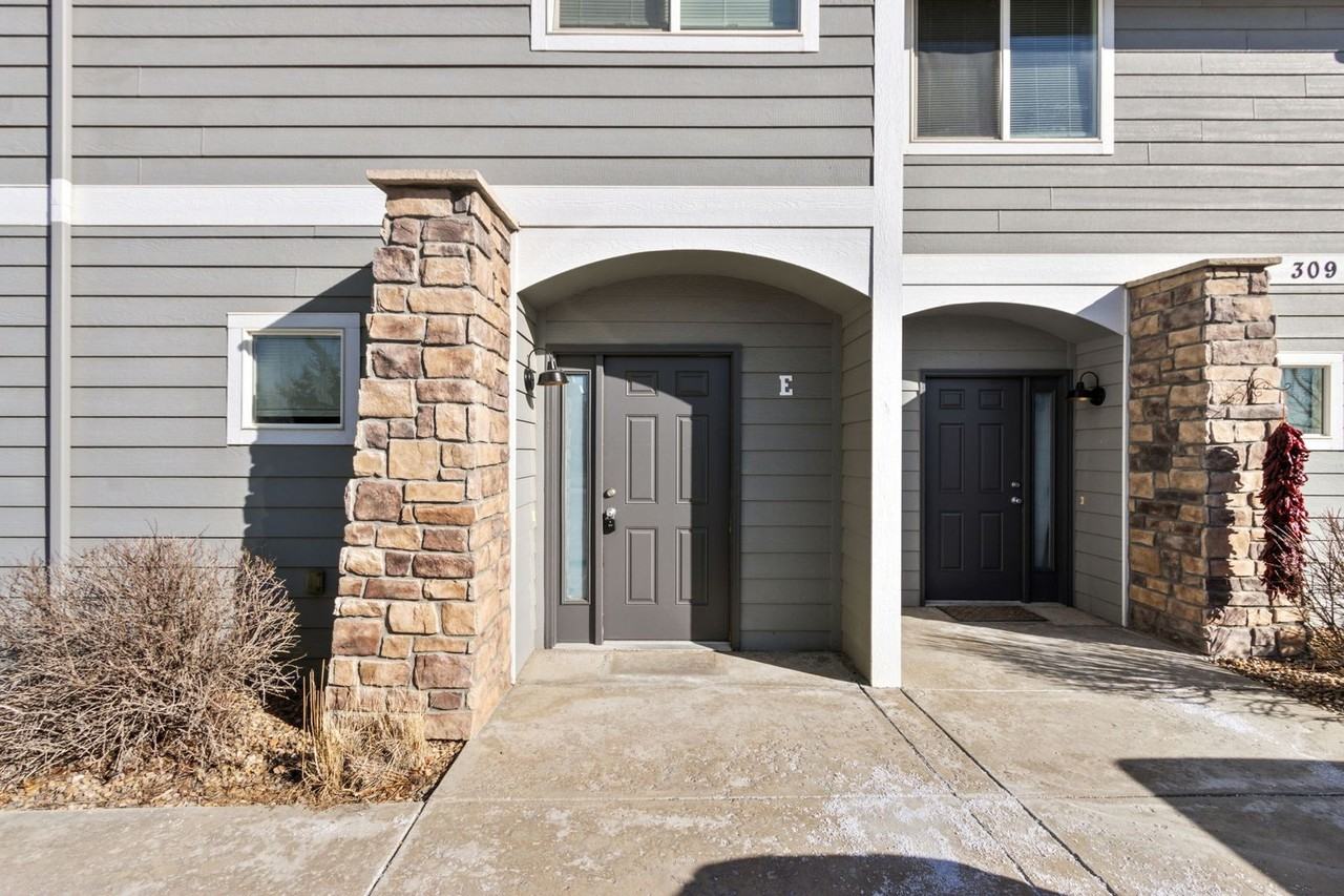 309 Buffalo Dr - Photo 2 of 6