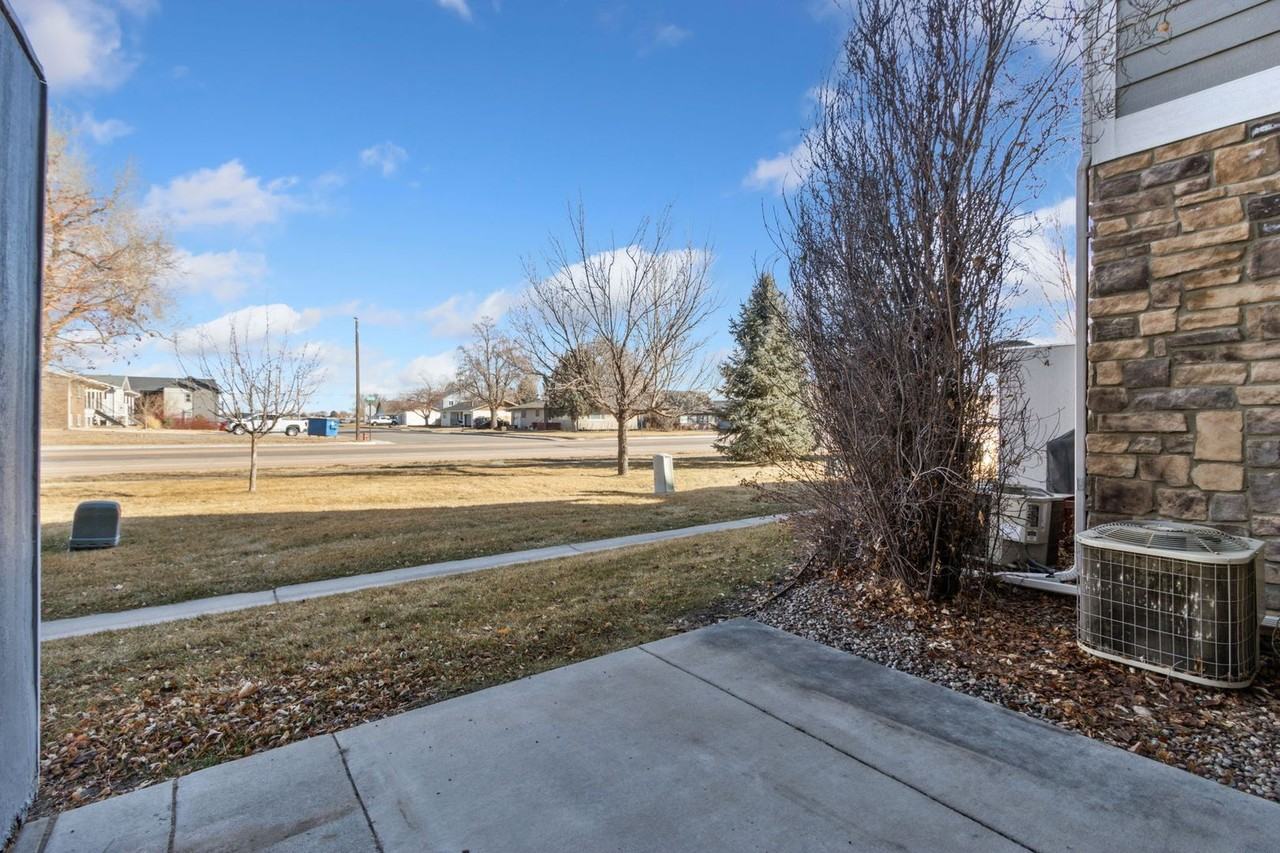 309 Buffalo Dr - Photo 4 of 6