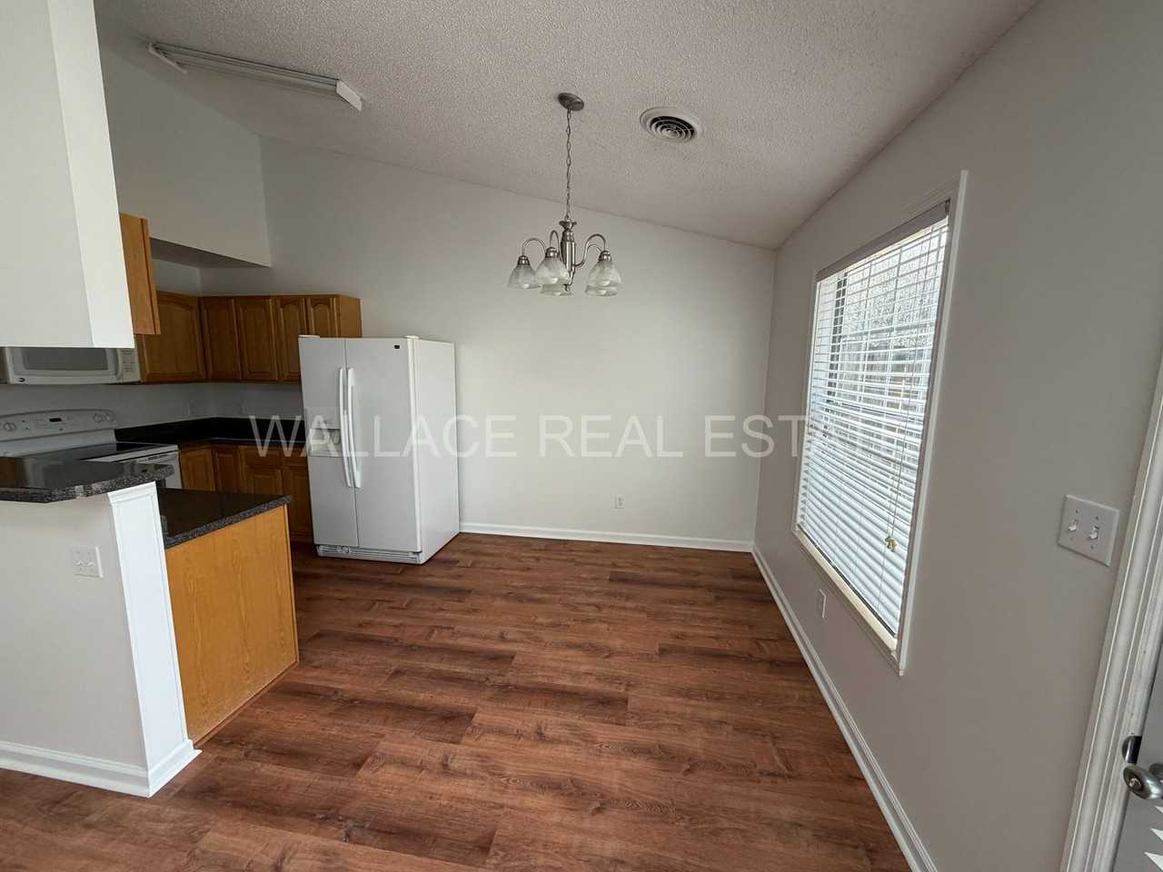 10045 Gate Post Way - Photo 4 of 14