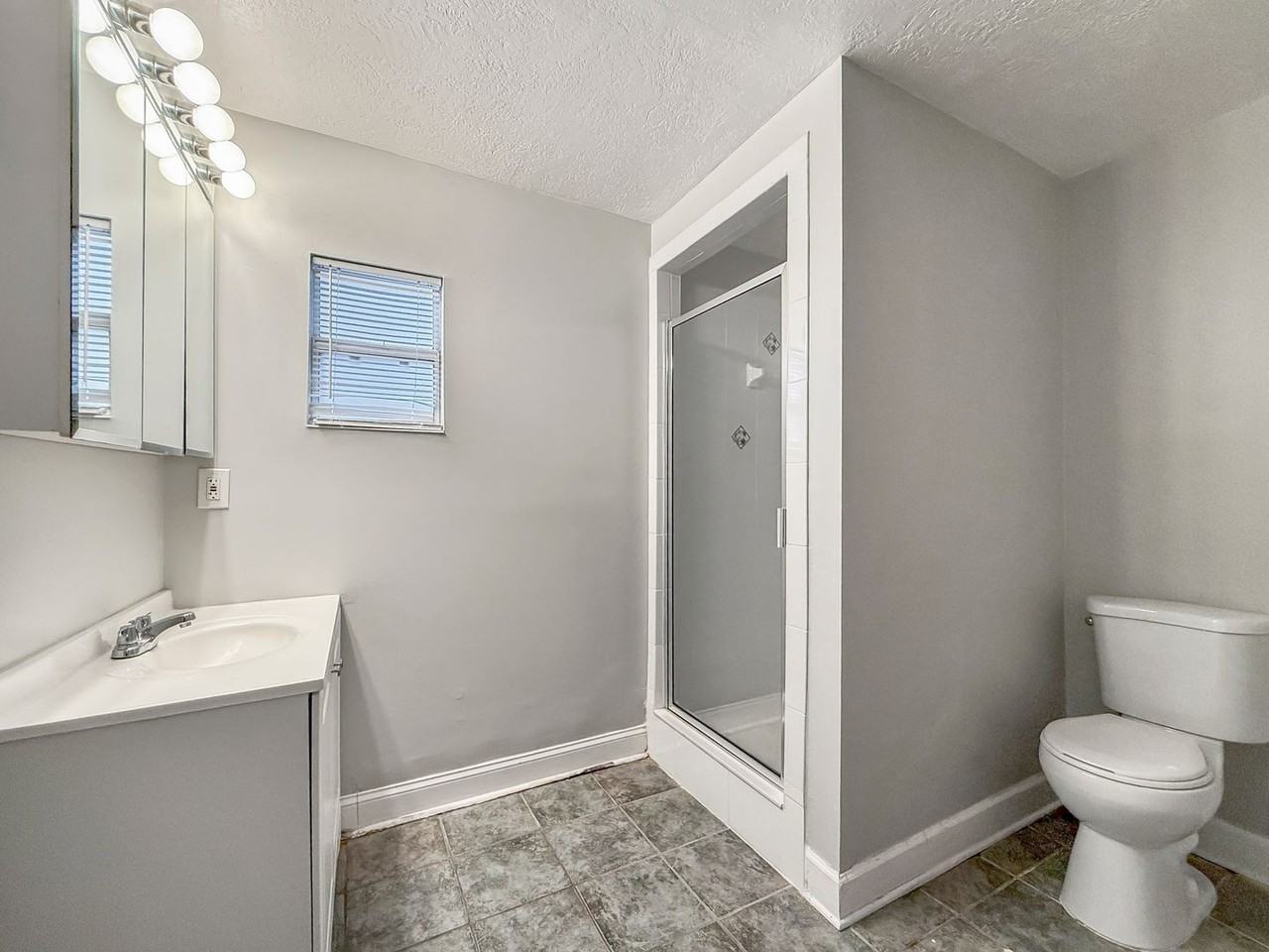 1412 Keats Cir - Photo 7 of 16