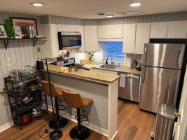 featured image of 1515 1/2 S Carson Ave