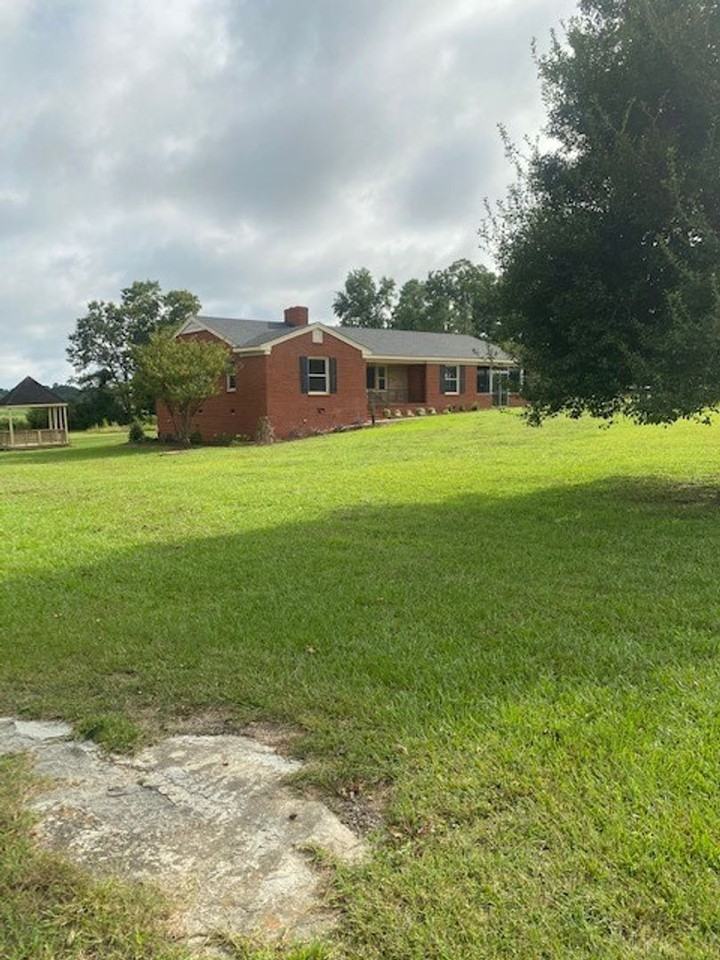 819 Old Smith Chapel Rd - Photo 3 of 32