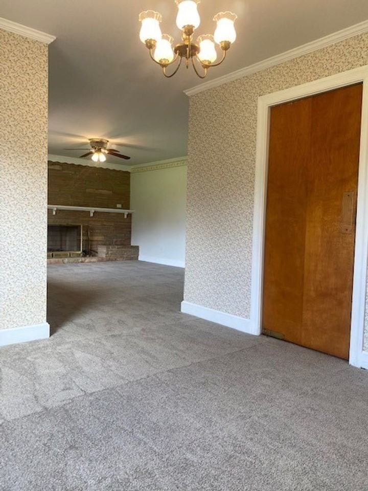 819 Old Smith Chapel Rd - Photo 7 of 32