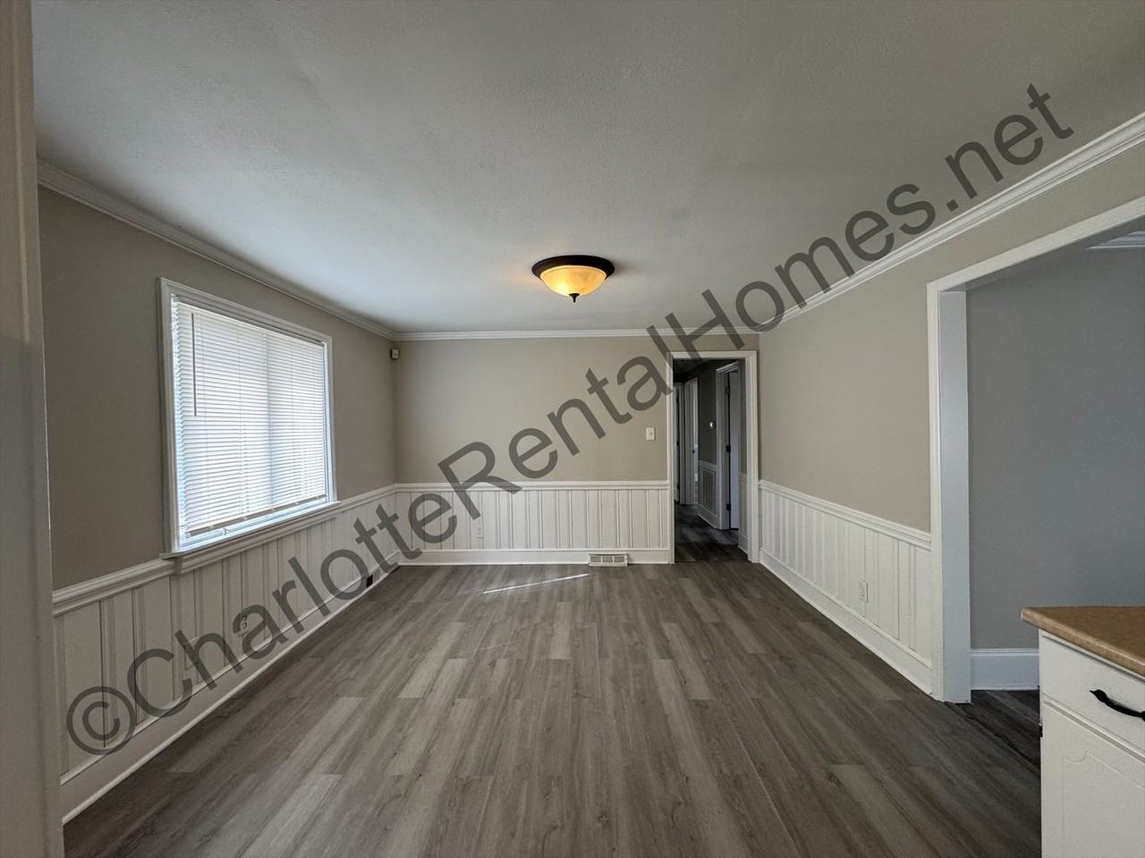 2116 Tarlton Dr - Photo 3 of 12