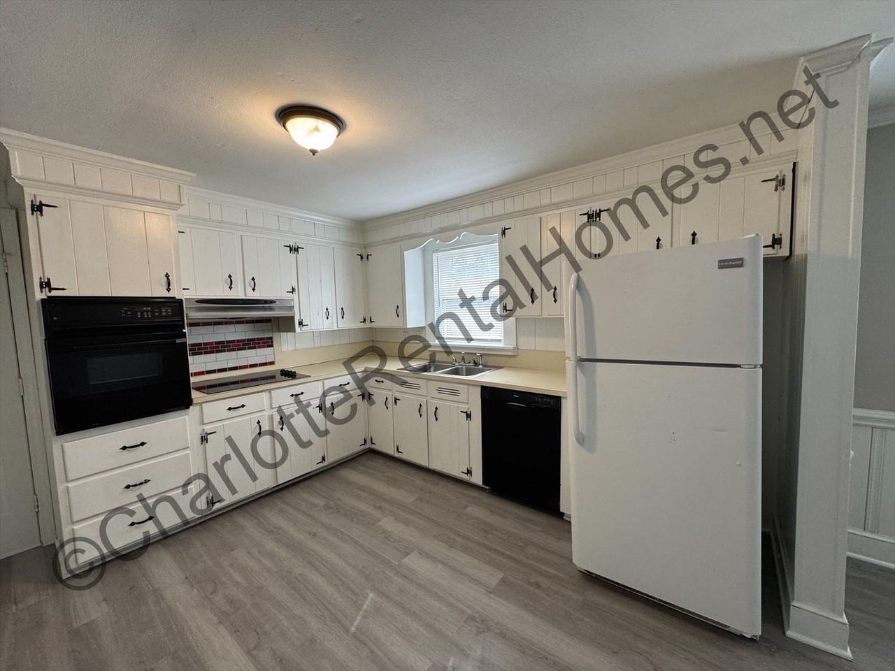 2116 Tarlton Dr - Photo 5 of 12