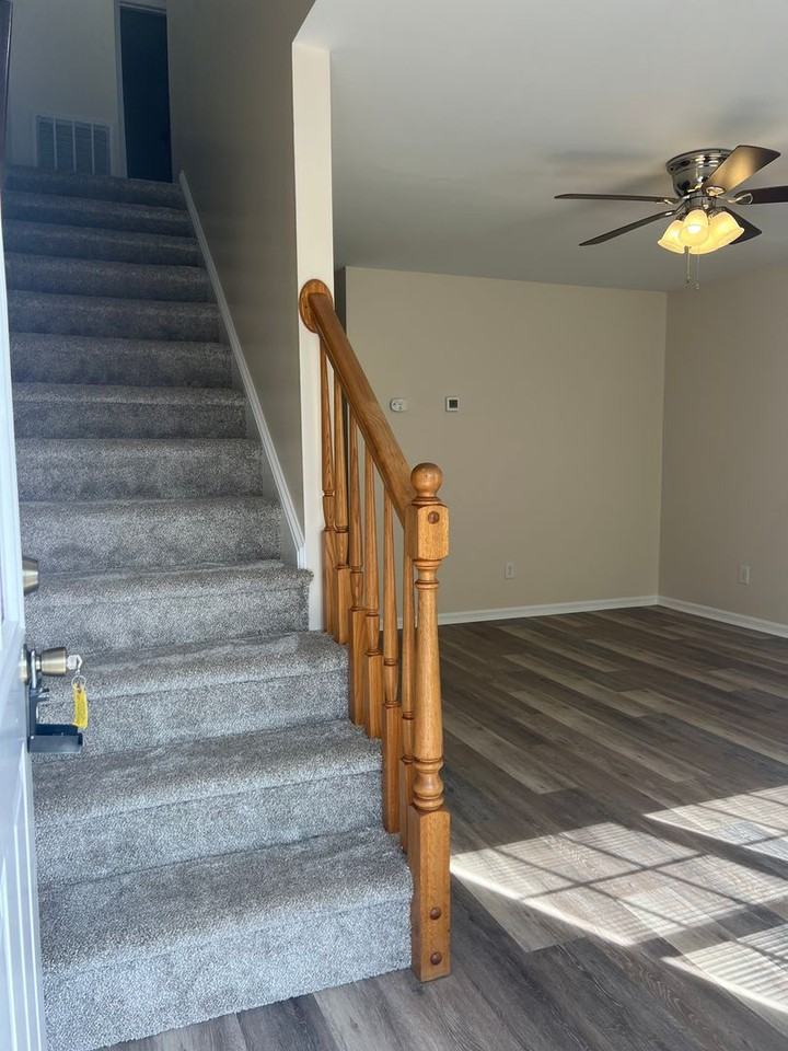 408 Snow St - Photo 2 of 18