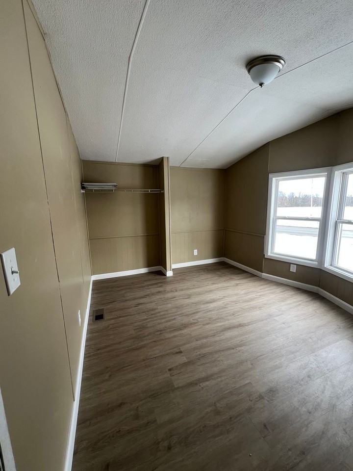 1582 Hill Rd - Photo 3 of 10