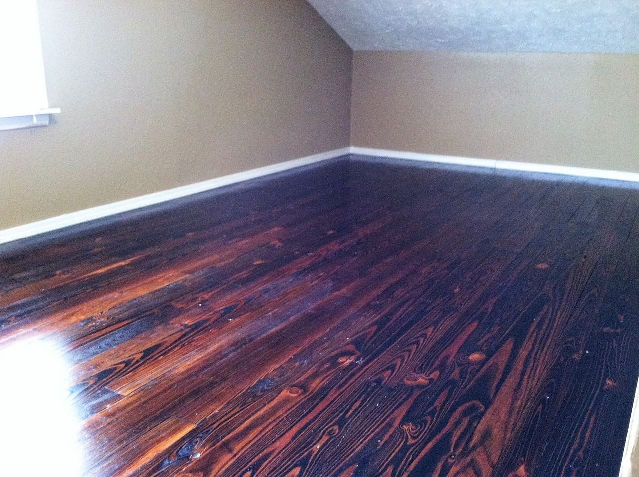 1931 E Walnut St - Photo 5 of 8