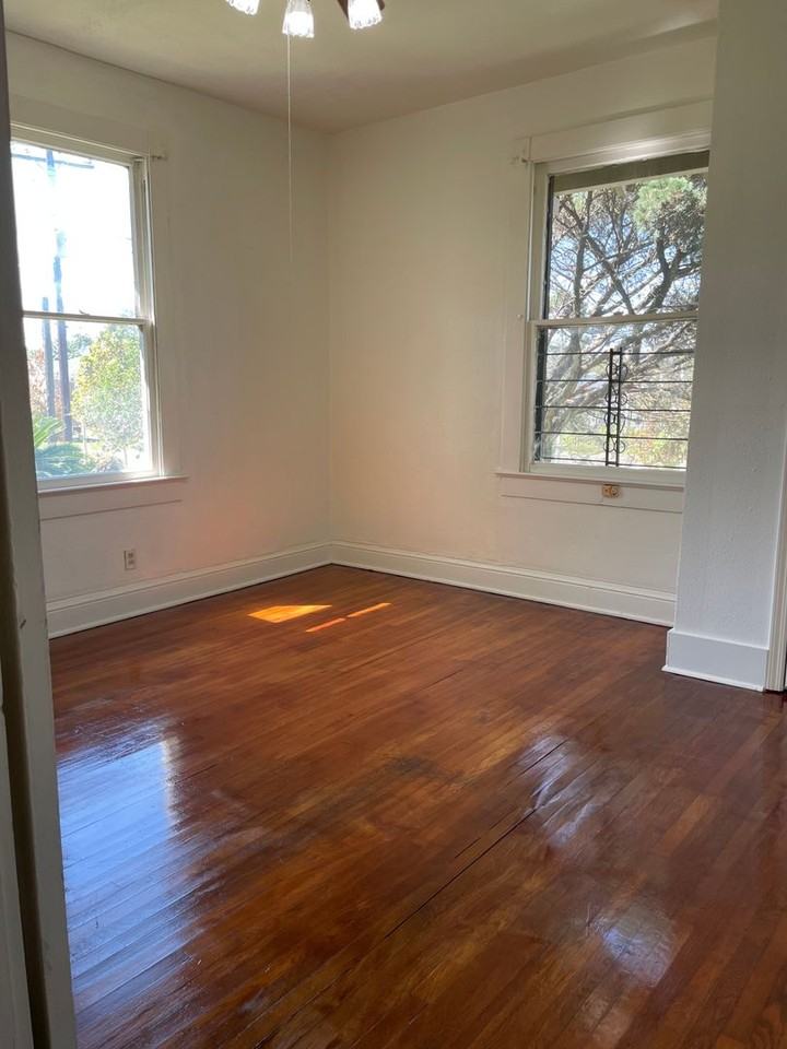 801 East Blvd - Photo 4 of 16