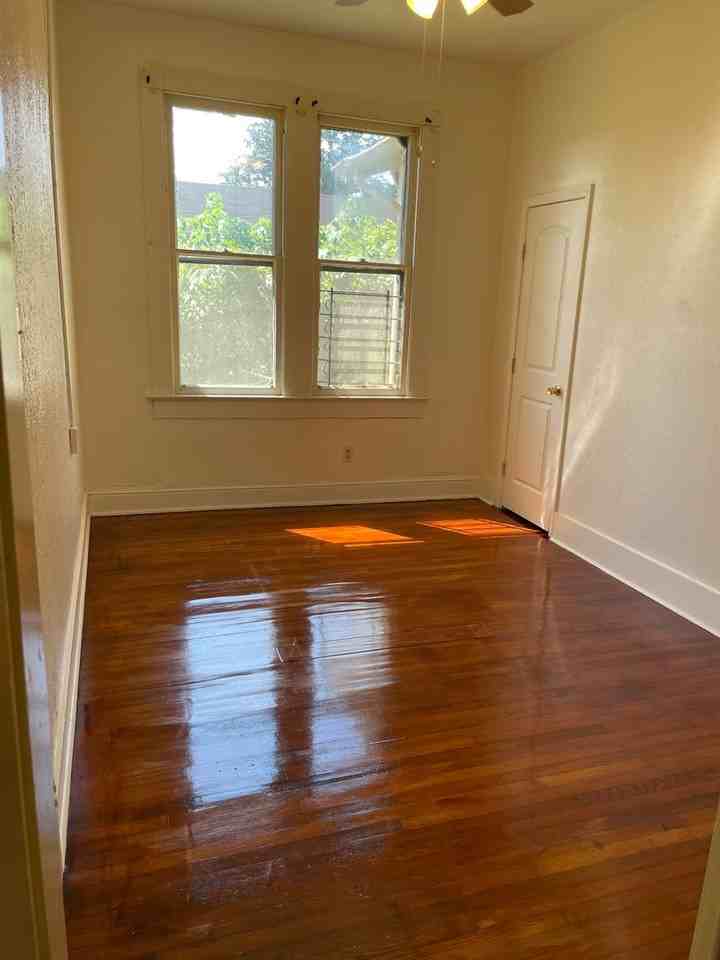 801 East Blvd - Photo 7 of 16