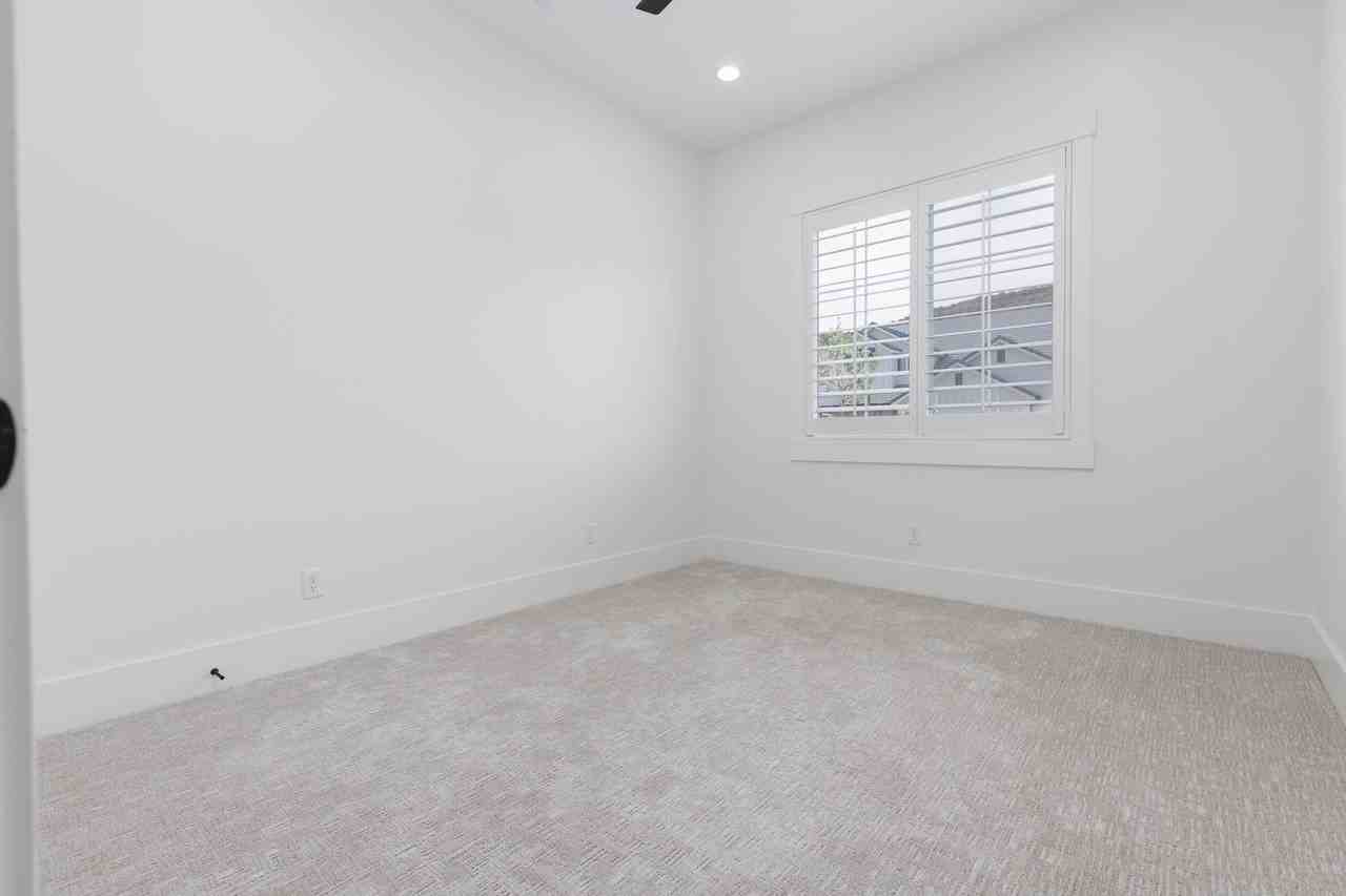 329 S Water Course Dr - Photo 7 of 35