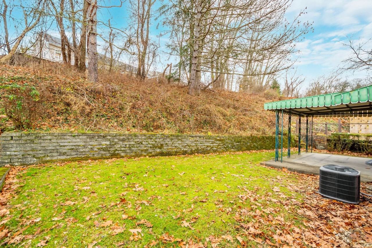 3103 Mcroberts Rd - Photo 4 of 16