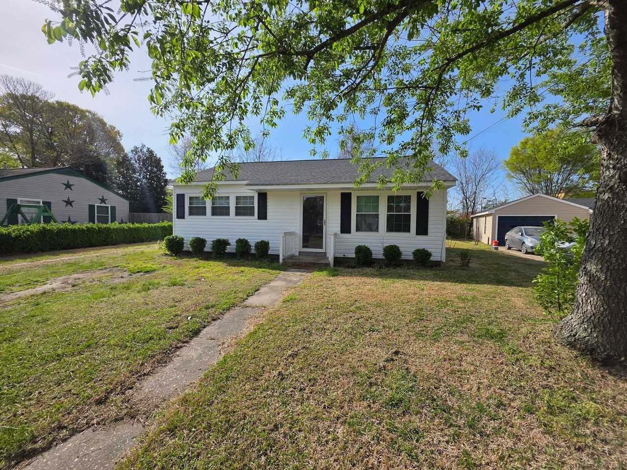 2523 Lofurno Rd - Photo 2 of 13