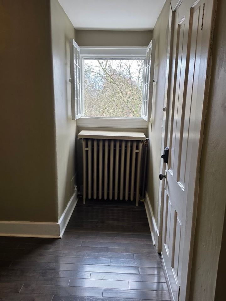 427 Park Ave - Photo 3 of 15