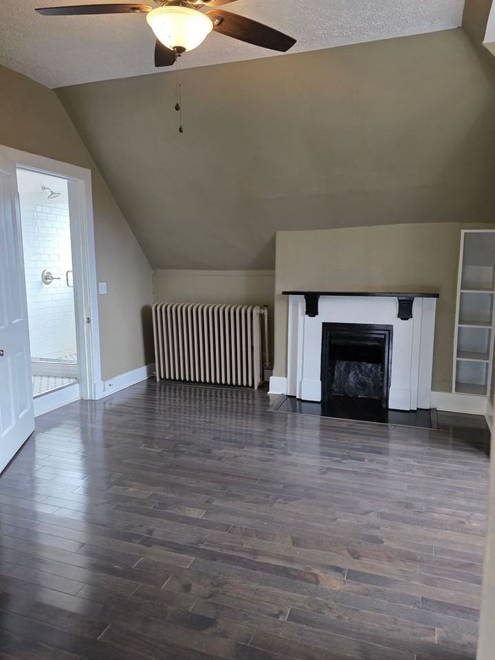 427 Park Ave - Photo 6 of 15