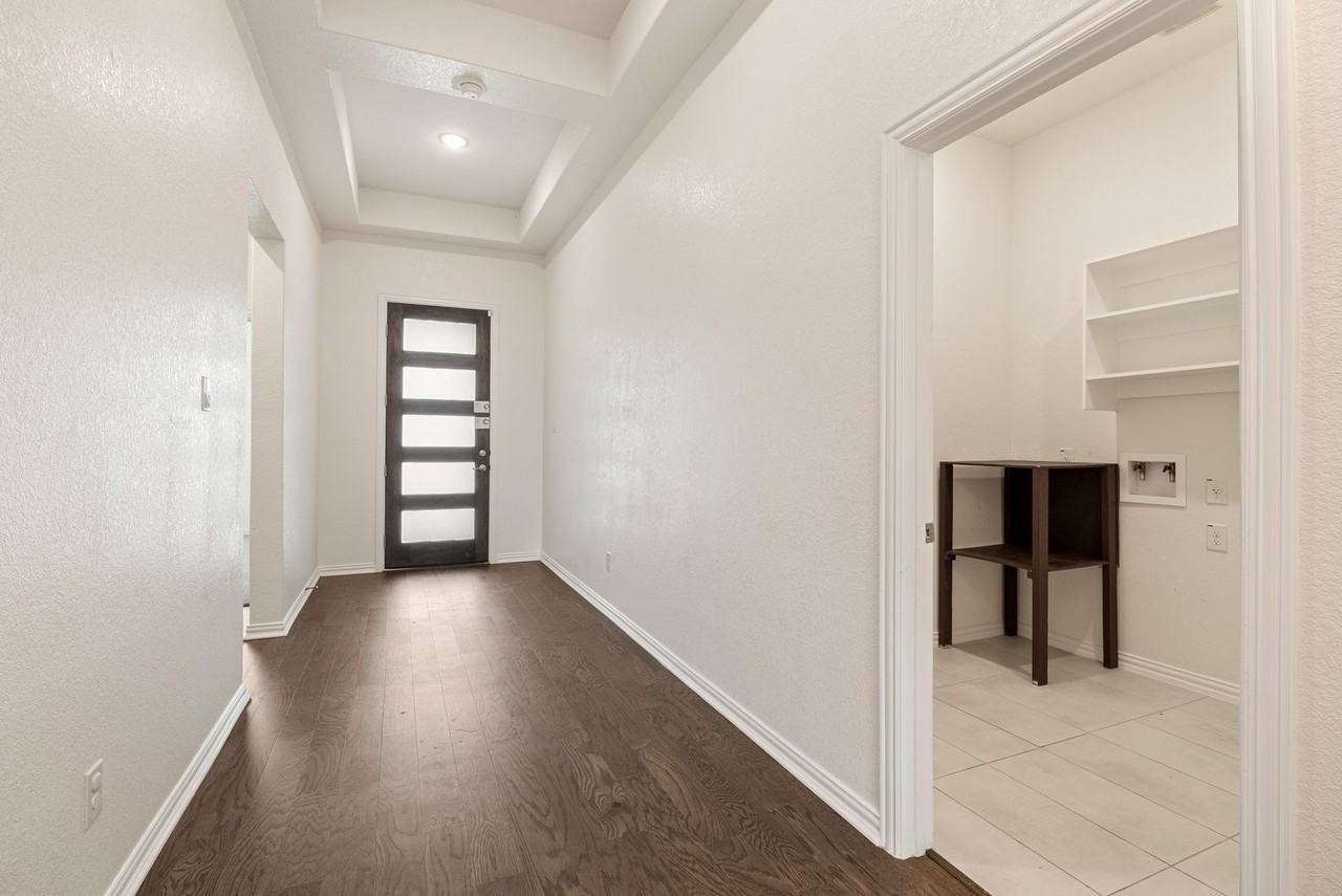 296 Durian Loop - Photo 3 of 26