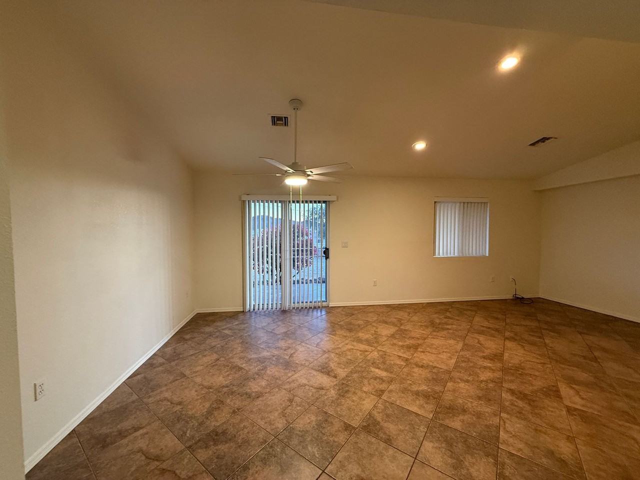 1331 Wapati Dr - Photo 4 of 17