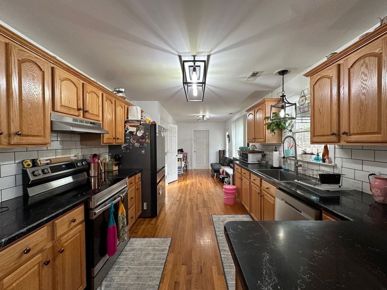 308 Seeview Ln - Photo 2 of 10