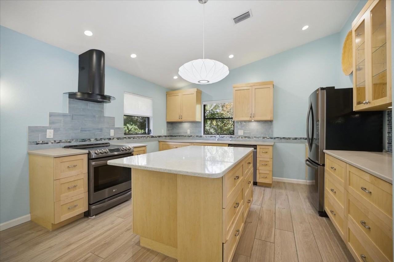 4852 Brywill Cir - Photo 7 of 41