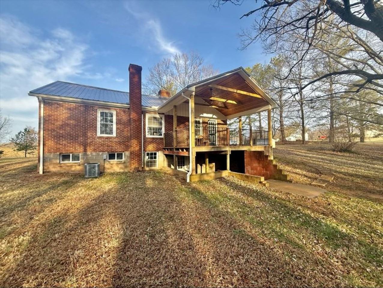 155 Campbell Hill Rd - Photo 7 of 8