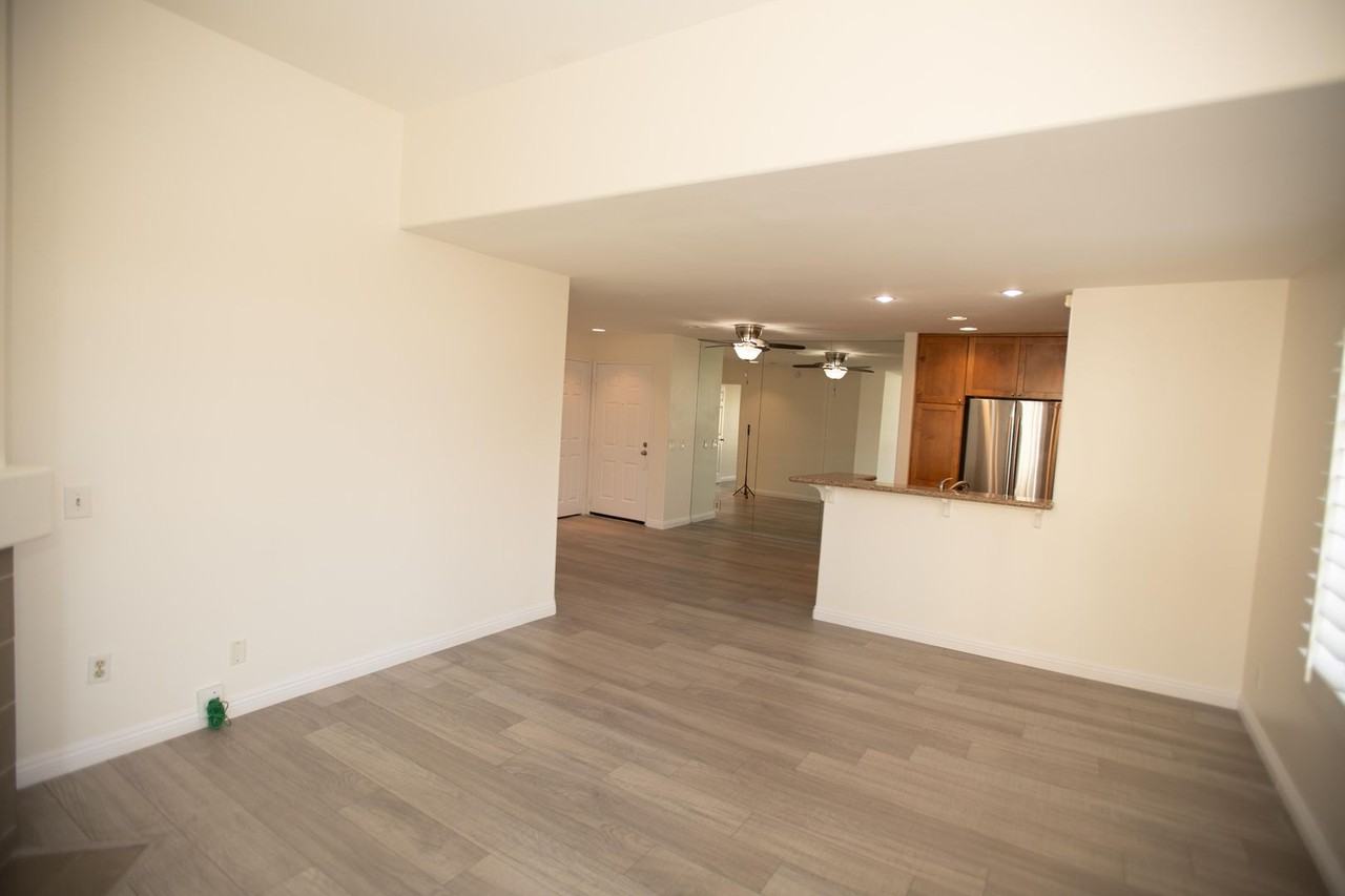 580 Camino De La Reina - Photo 3 of 14