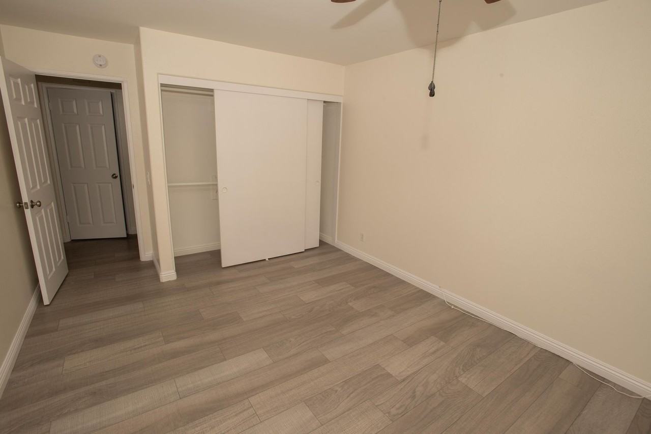 580 Camino De La Reina - Photo 7 of 14