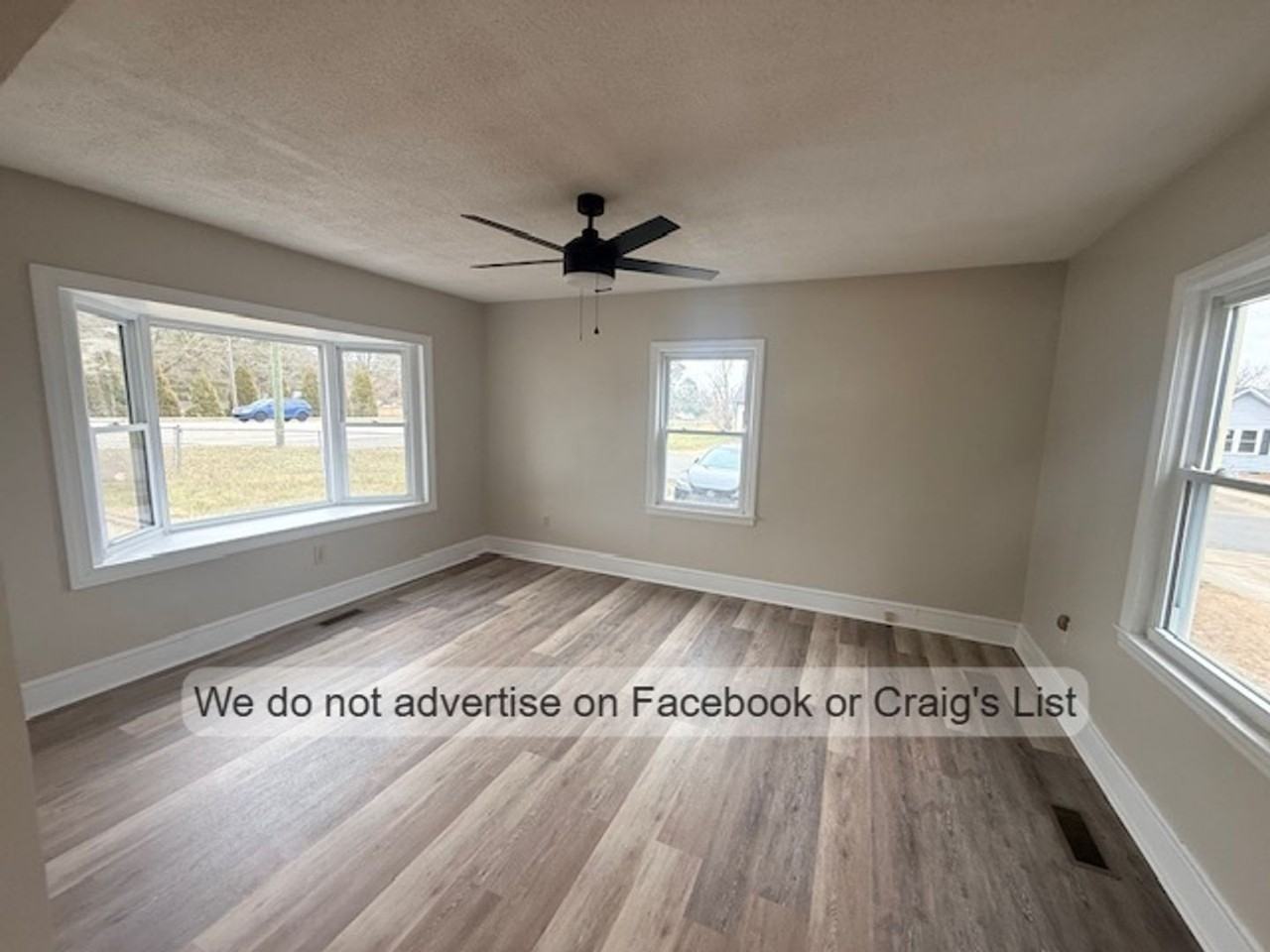 6341 Cliffdale Rd - Photo 3 of 11