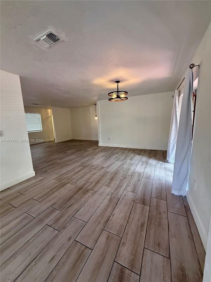 16665 Sw 93rd Ct - Photo 4 of 18