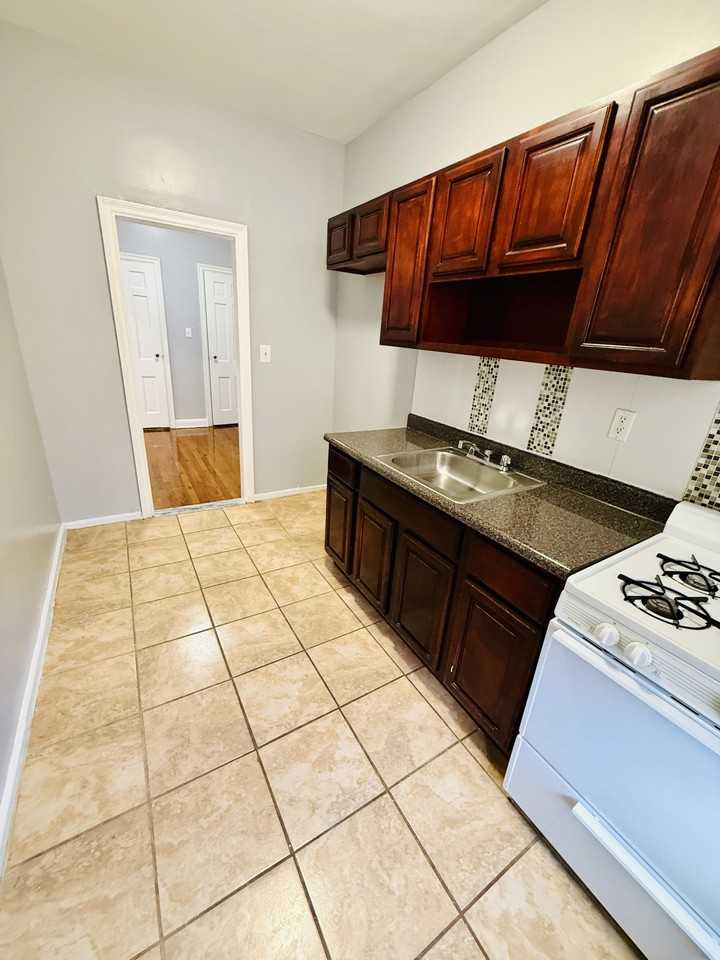 33 South Munn Avenue #4D - Photo 6 of 14