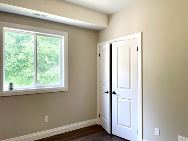 370 Edgehill Dr - Photo 3 of 13