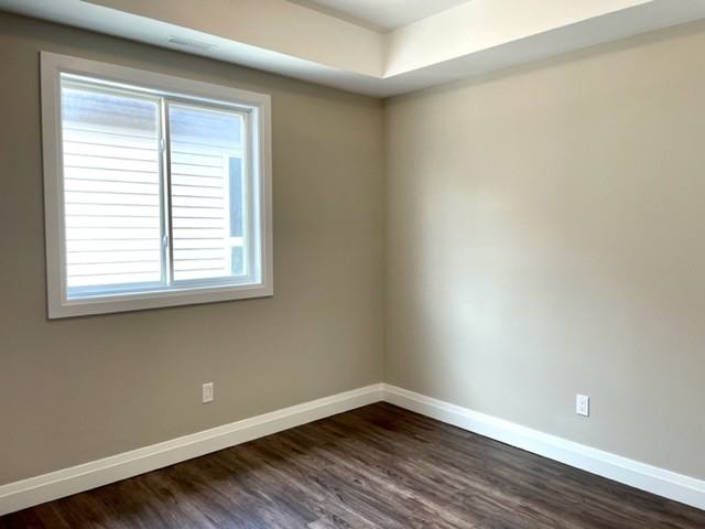 370 Edgehill Dr - Photo 6 of 13