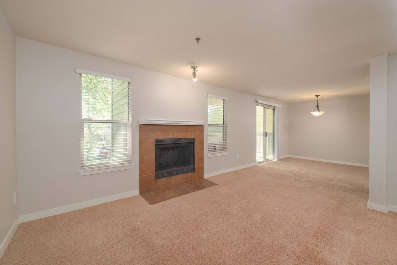 Peloton Apartments - Photo 6 of 33