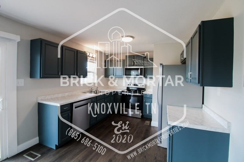 1737 Lively Rd - Photo 5 of 26