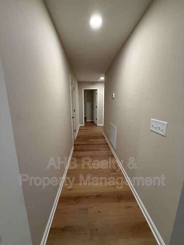 511 Maryland Ave - Photo 7 of 16