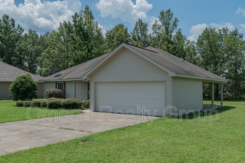 13865 Roanoke Dr - Photo 3 of 40