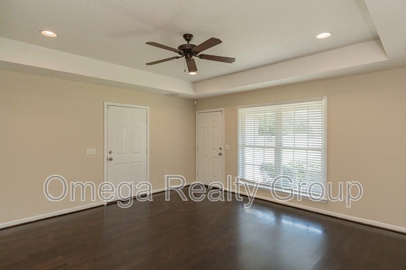 13865 Roanoke Dr - Photo 7 of 40