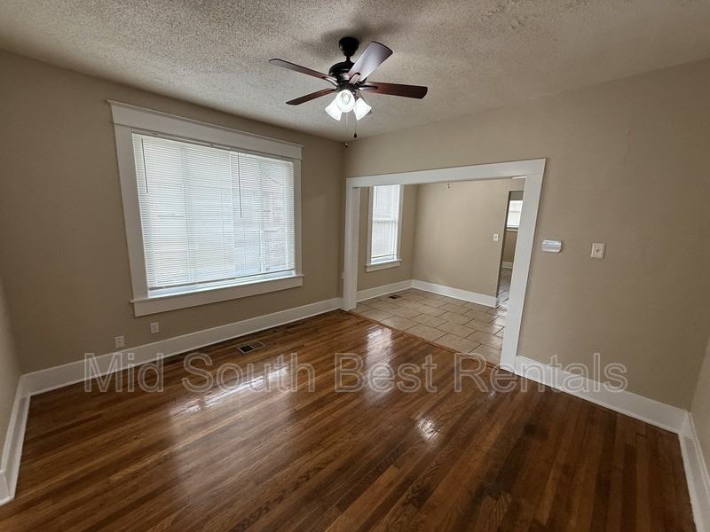 1930 Foster Ave - Photo 6 of 15