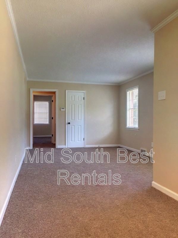 3941 Callahan Dr - Photo 5 of 8