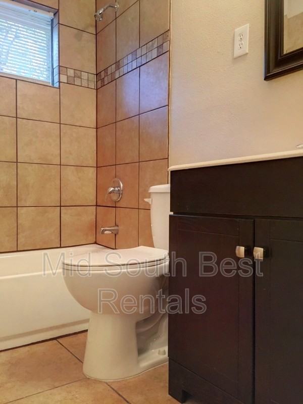 3941 Callahan Dr - Photo 7 of 8